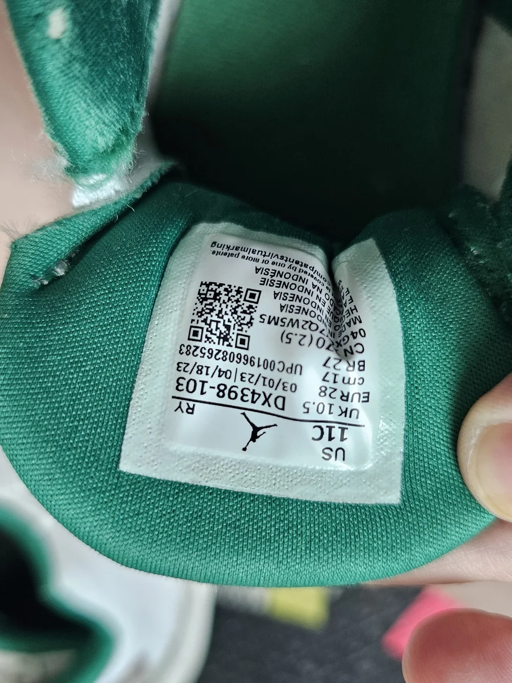 Jordan Kids' White & Green Low-Top Sneakers